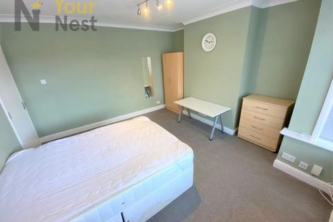 4 bedroom house to rent - Mayville Road, Hyde Park, Leeds, LS6 1NF