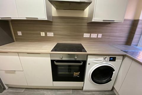 2 bedroom flat to rent, 167 Slateford Road, Edinburgh, EH14 1PB