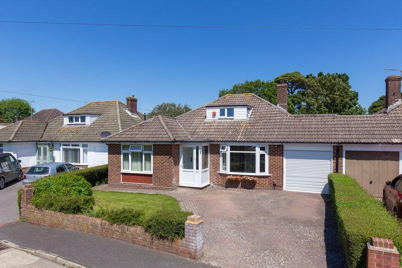 Havant Road, Emsworth 3 bed detached bungalow for sale £495,000