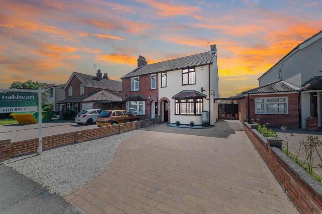 King Harold Road, Colchester 3 bed semidetached house £350,000