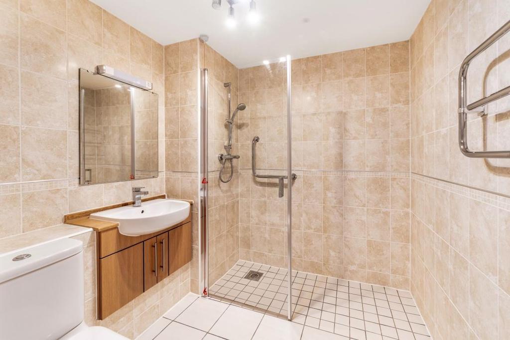 Shower room.jpg