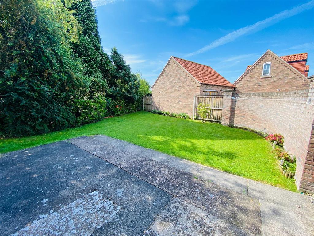 West Park, Selby 3 bed detached house £230,000