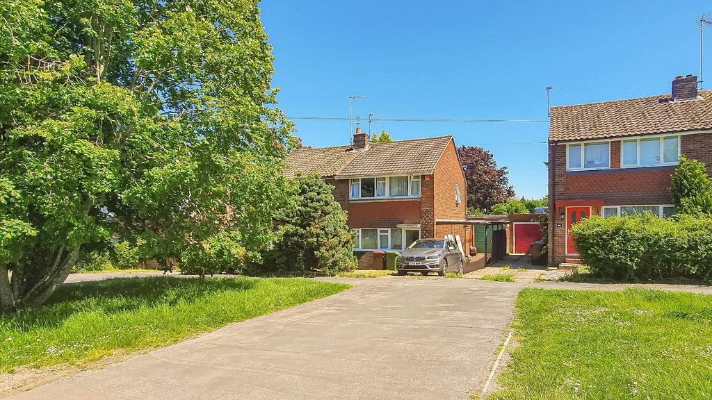 Dugdale Hill Lane, REFURBISHED 3 bed house £1,600 pcm (£369 pw)