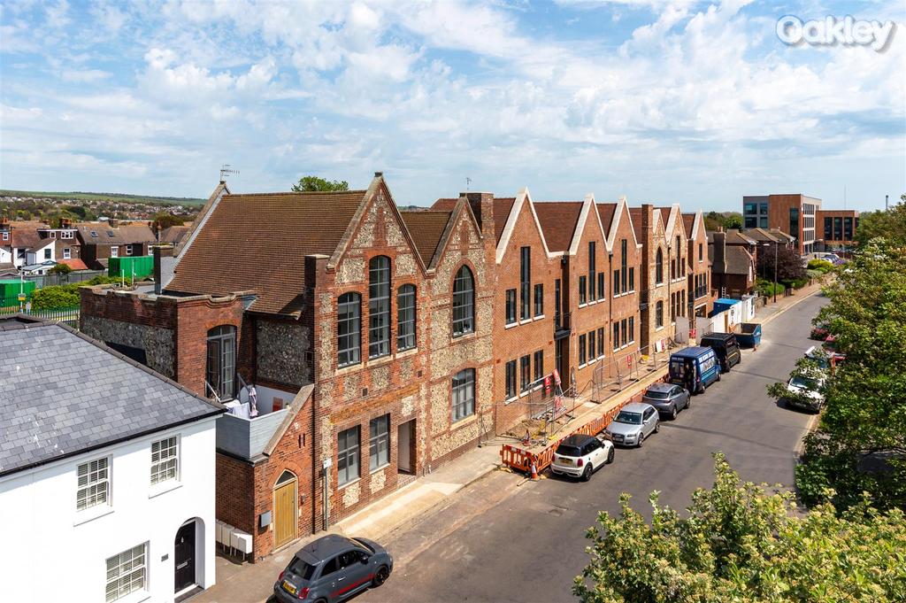 Ham Road, ShorehamBySea 2 bed apartment £325,000