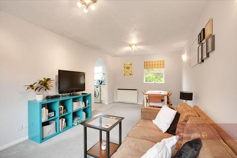 Flat 15, Catherine House Busch Close, Isleworth, TW7 6UE