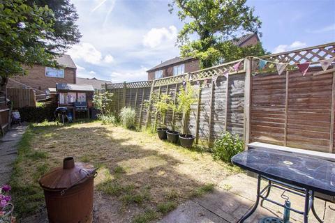 9 Clay Hill, Two Mile Ash, Milton Keynes, MK8 8HP