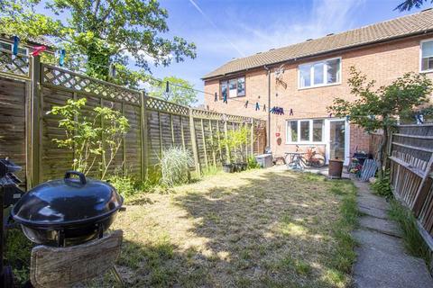 9 Clay Hill, Two Mile Ash, Milton Keynes, MK8 8HP
