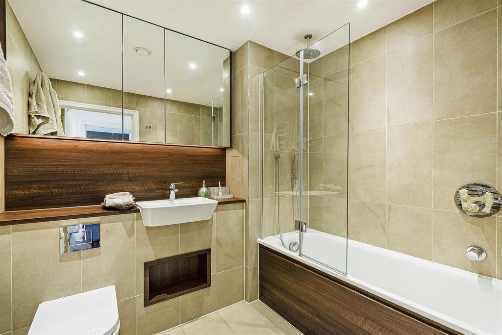 Bathroom.jpg