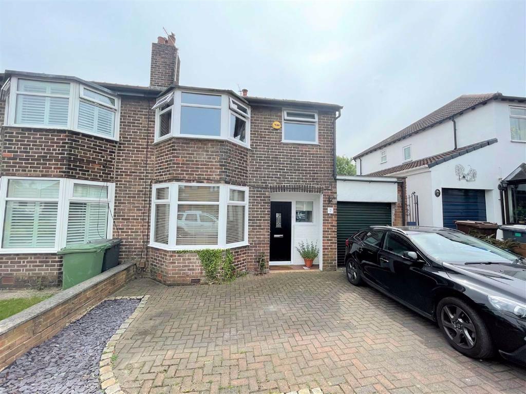 Knowsley Drive, Leigh 3 bed semidetached house £250,000