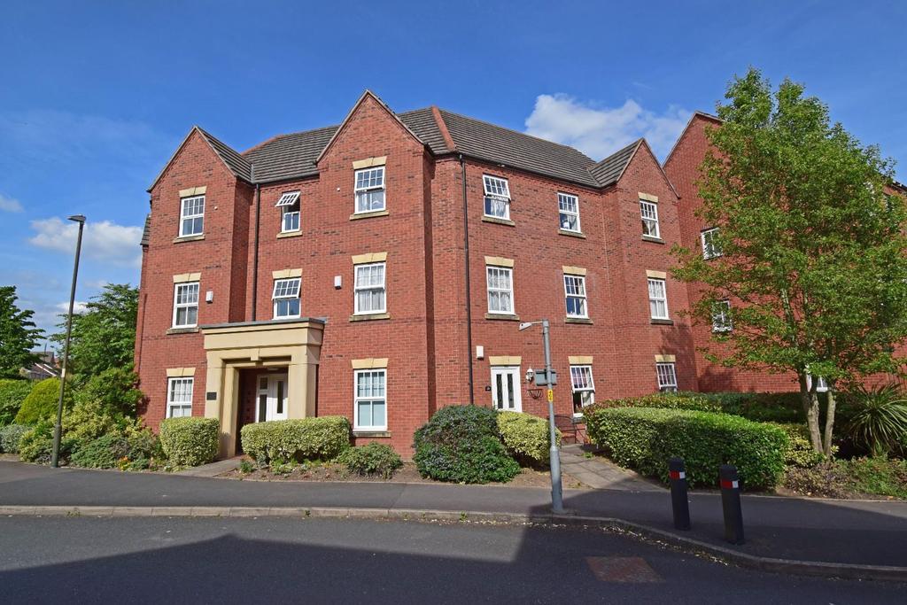 26 Newton Square, Breme Park, Bromsgrove, B60 3GB 2 bed apartment £