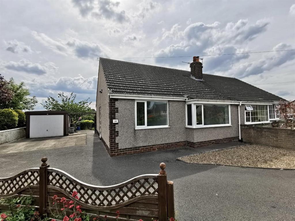 Greencroft Avenue, Northowram, Halifax 2 bed bungalow £250,000