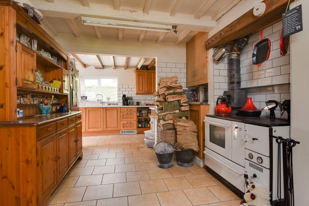 L shaped kitchen