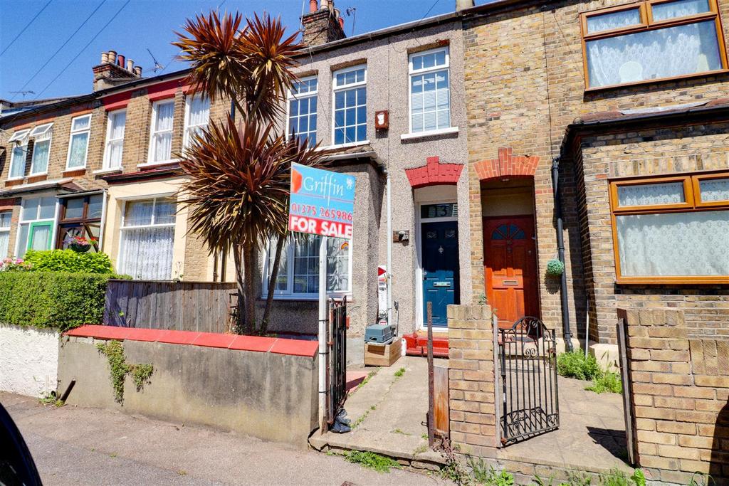 Hampden Road, Grays 3 bed house £290,000