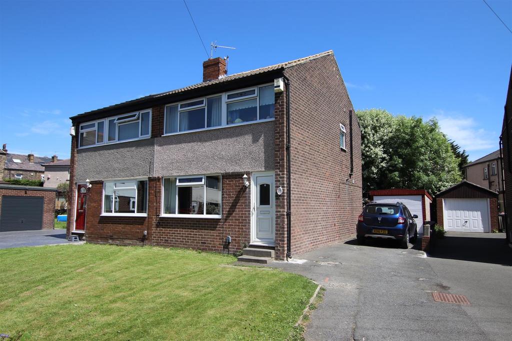 Thirlmere Gardens, Undercliffe, Bradford 3 bed semidetached house £