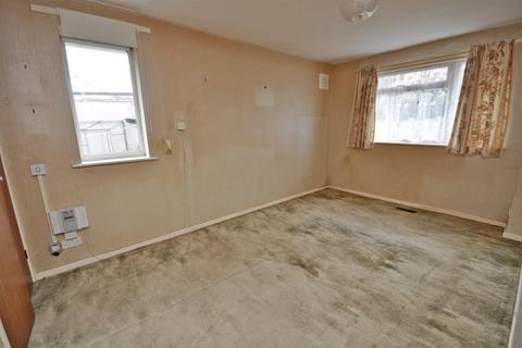 6 Bridge Close, Horam, Heathfield, TN21 0HJ