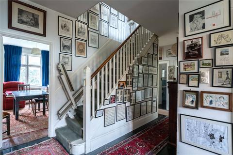 16 Ernle Road, London, SW20 0HJ