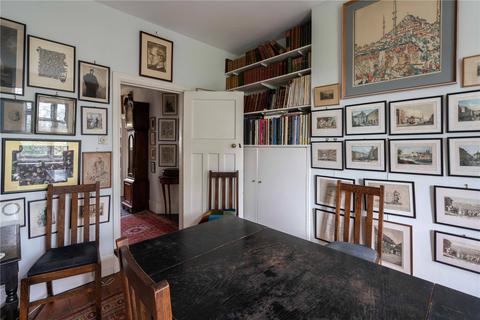 16 Ernle Road, London, SW20 0HJ