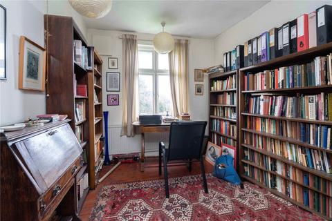 16 Ernle Road, London, SW20 0HJ