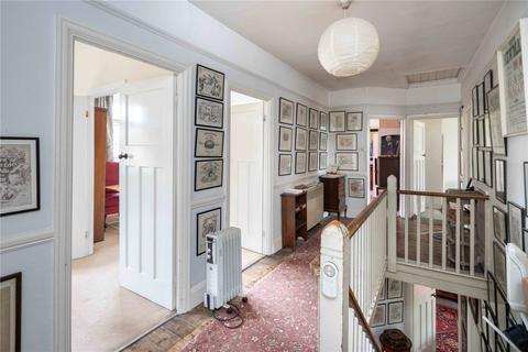 16 Ernle Road, London, SW20 0HJ