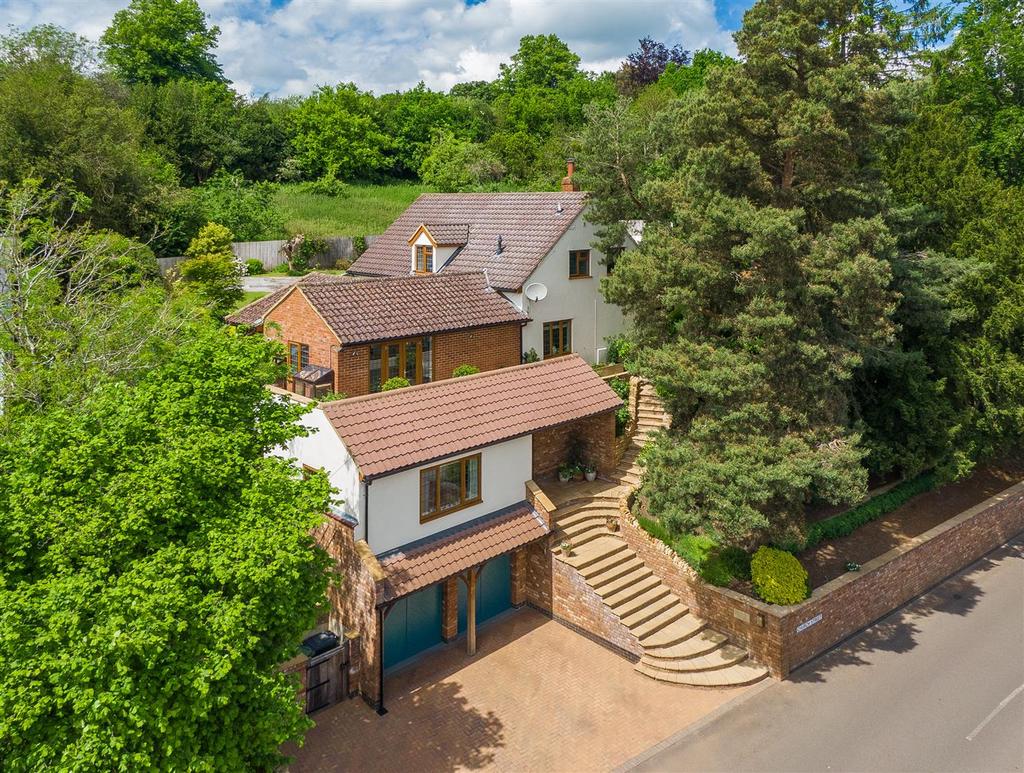 Church Street, Aspley Guise, Milton Keynes 5 bed detached house £