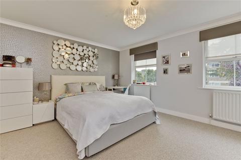 4 bedroom end of terrace house to rent, Castle Road, Weybridge, Surrey, KT13