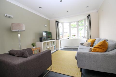 11 Benton Park Drive, Rawdon, Leeds, LS19 6AN