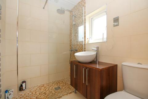 11 Benton Park Drive, Rawdon, Leeds, LS19 6AN