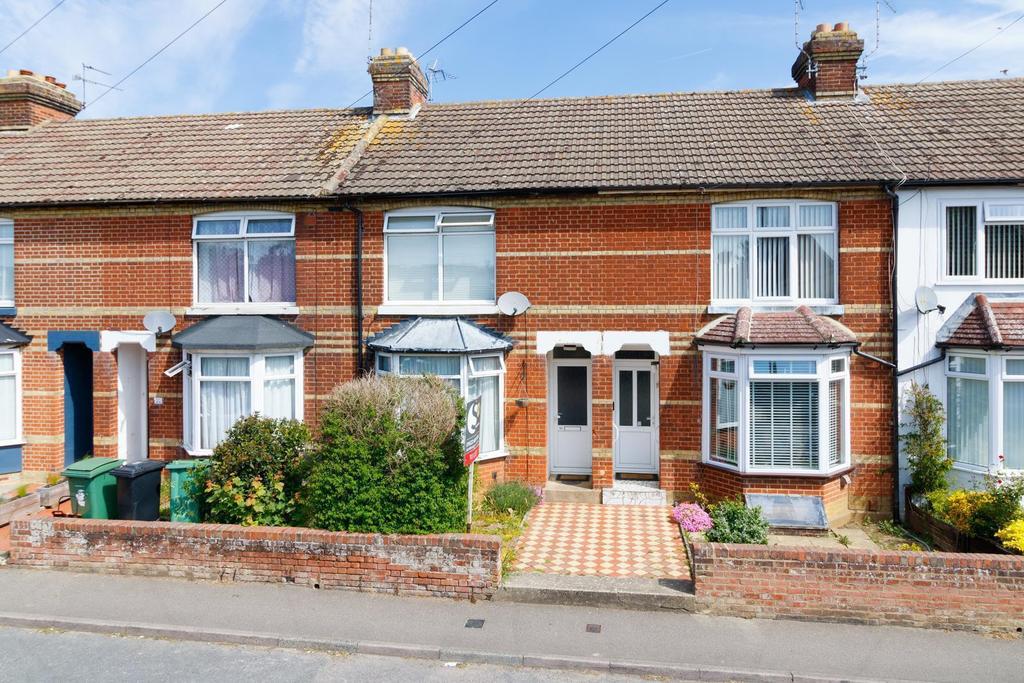 Heath Road, Maidstone, ME16 2 bed terraced house £1,200 pcm (£277 pw)