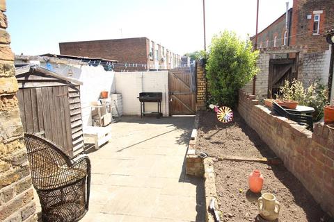 135 Reidhaven Road, London, SE18 1BX