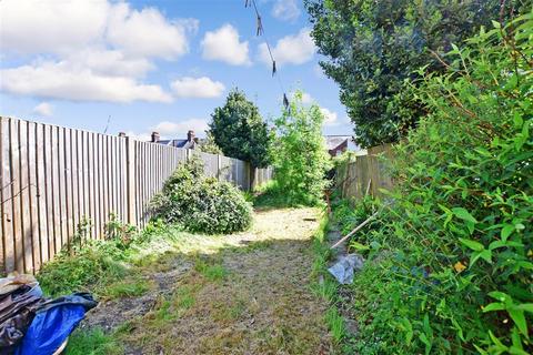 25 Fort Road, Hythe, CT21 6JS