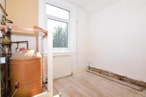 25 Fort Road, Hythe, CT21 6JS
