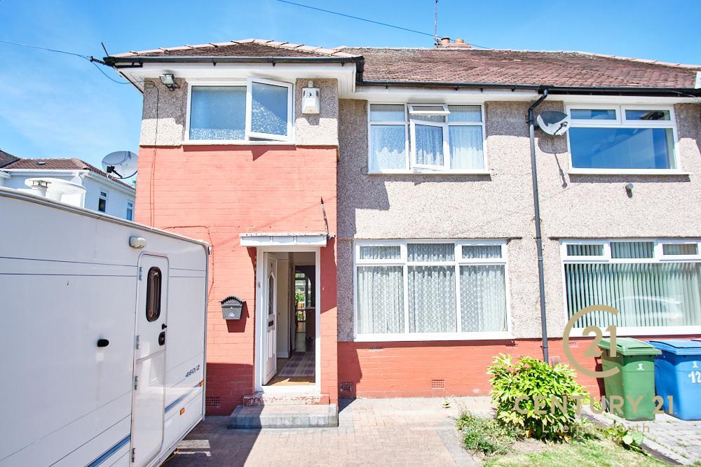 Heyscroft Road, Woolton, L25 3 bed semidetached house £265,000