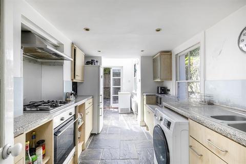 51 Hawksley Road, London, N16 0TL