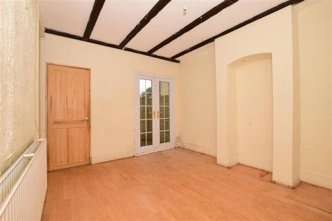 24 Cecil Road, Rochester, ME1 2HT
