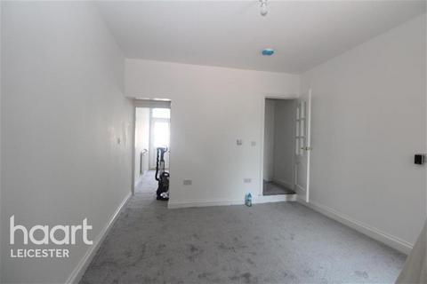 3 bedroom terraced house to rent, Lambert Road