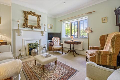 8 Phoenix Square, Pewsey, SN9 5DN
