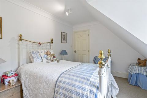 8 Phoenix Square, Pewsey, SN9 5DN