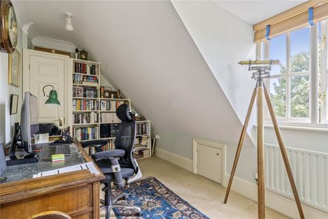 8 Phoenix Square, Pewsey, SN9 5DN
