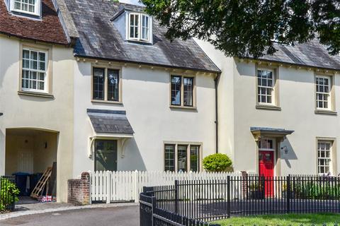 8 Phoenix Square, Pewsey, SN9 5DN