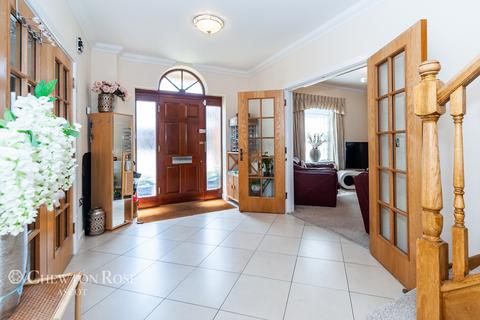 18 Longbourn, Windsor, SL4 3TN