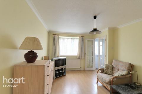 8 Cheslyn Close, Luton, LU2 8UA