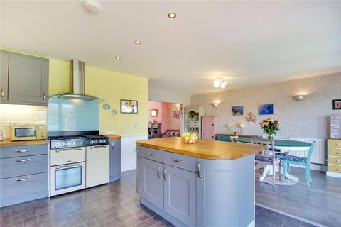 8 Flowerhill Way, Istead Rise, Gravesend, DA13 9DG