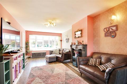 8 Flowerhill Way, Istead Rise, Gravesend, DA13 9DG