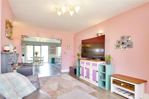 8 Flowerhill Way, Istead Rise, Gravesend, DA13 9DG