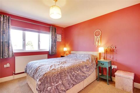 8 Flowerhill Way, Istead Rise, Gravesend, DA13 9DG