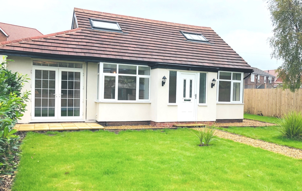 Chester Road, Buckley, Flintshire, CH7 3AE 3 bed bungalow £160,000