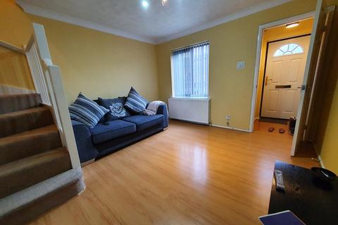 2 bedroom terraced house to rent, Badgers Close, Flitwick, MK451BN