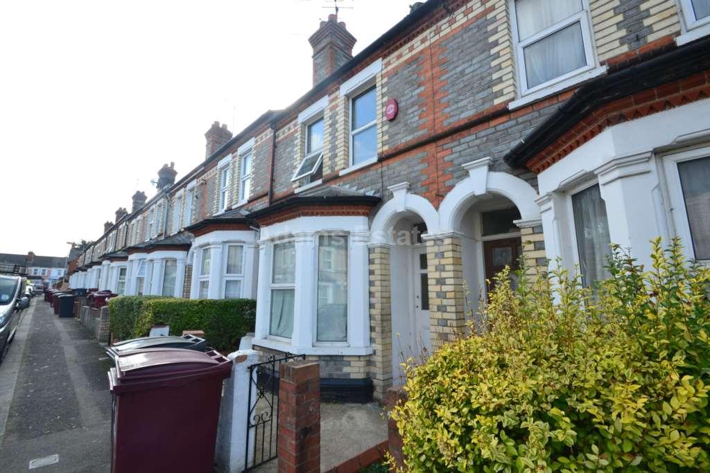 Norris Road, Reading 3 bed terraced house £1,500 pcm (£346 pw)