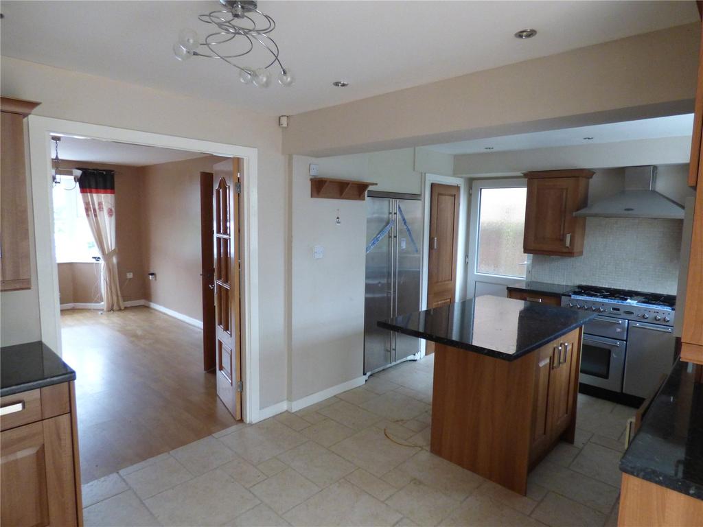 Epping Avenue, Accrington, BB5 3 bed detached house £190,000