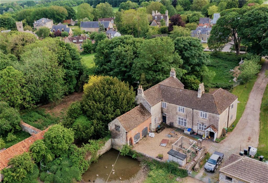 Main Street, Twywell, Northamptonshire, NN14 6 bed equestrian property